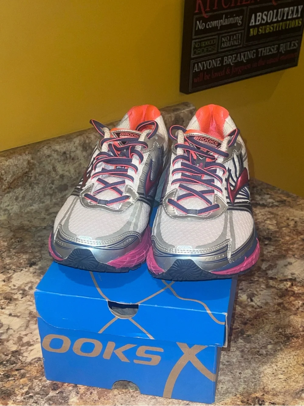 Brooks lightweight running